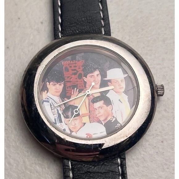 New Kids On the Block Watch Leather Strap Jacques Farel NKOTB Needs Battery 90s - Picture 6 of 16